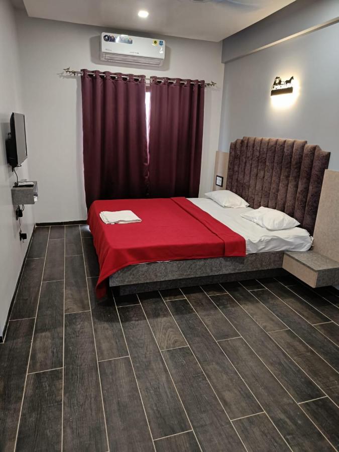 Ragvi Resort Alībāg Zewnętrze zdjęcie